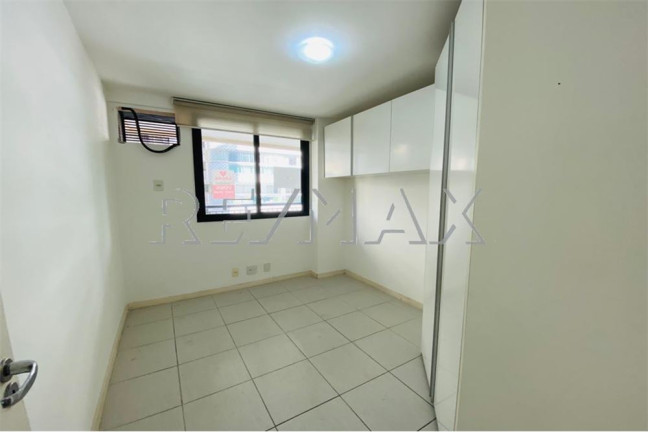 Imagem Apartamento com 2 Quartos à Venda, 85 m² em Vital Brazil - Niterói