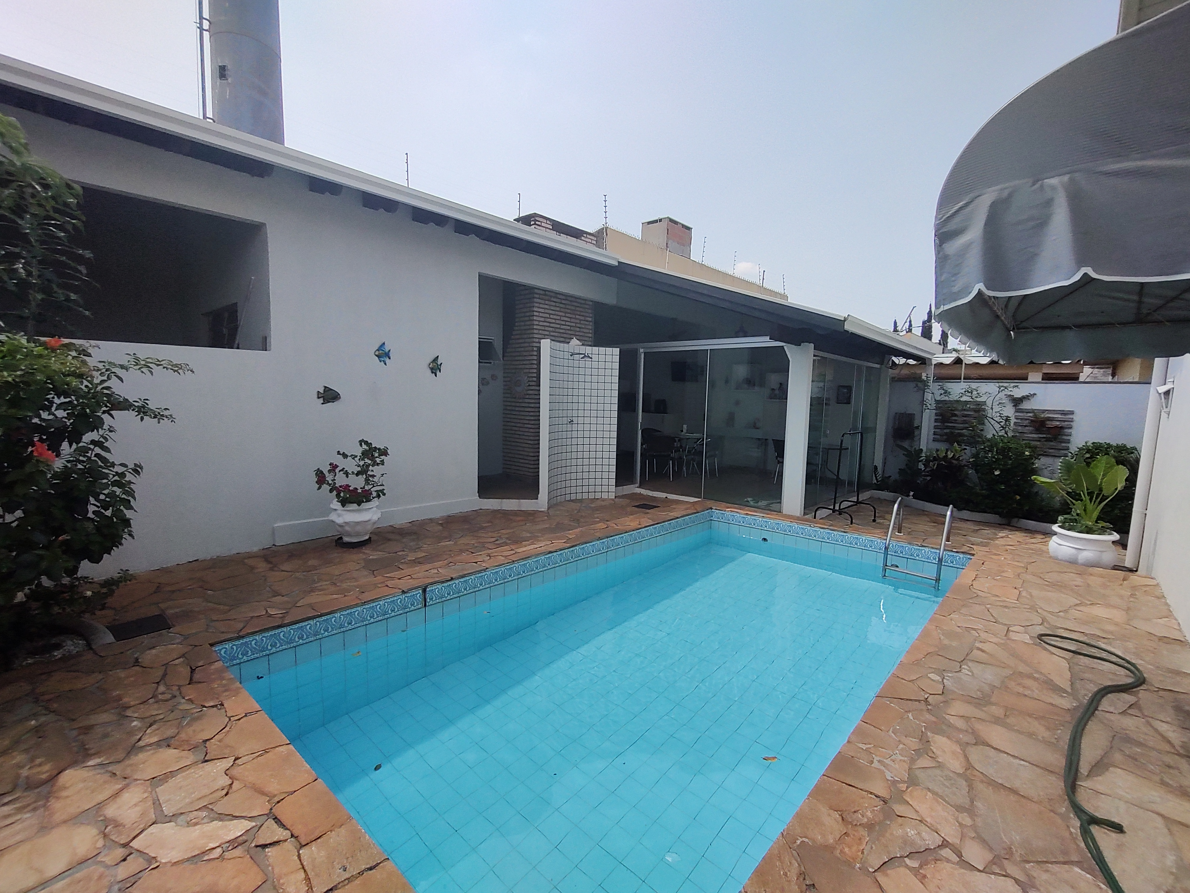 Imagem Casa com 3 Quartos à Venda, 204 m²em Jardim São Bento - Campo Grande Imagem Casa com 3 Quartos à Venda, 204 m²em Jardim São Bento - Campo Grande