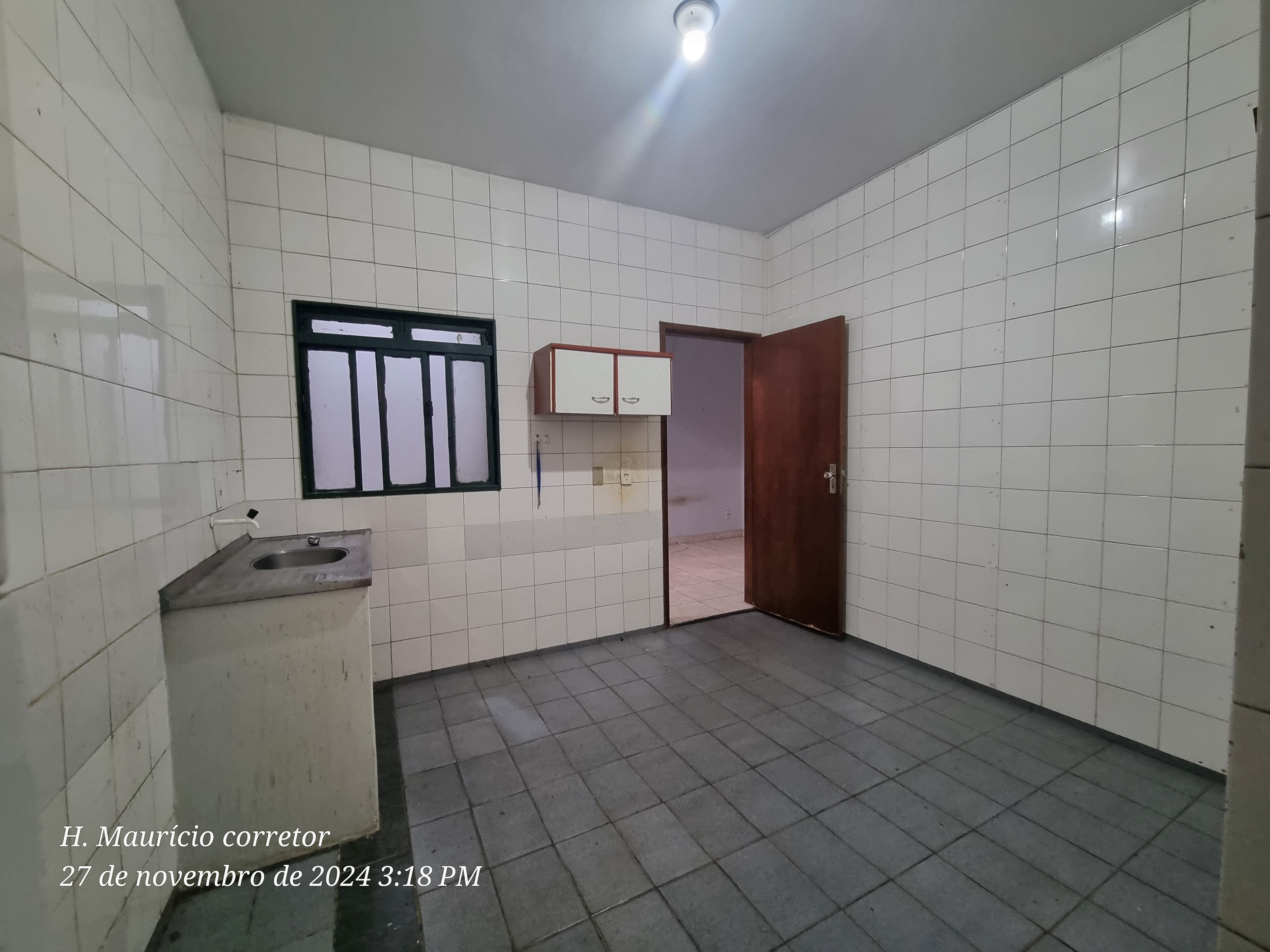 Imagem Imóvel Comercial à Venda, 297 m²em Setor Coimbra - Goiânia Imagem Imóvel Comercial à Venda, 297 m²em Setor Coimbra - Goiânia
