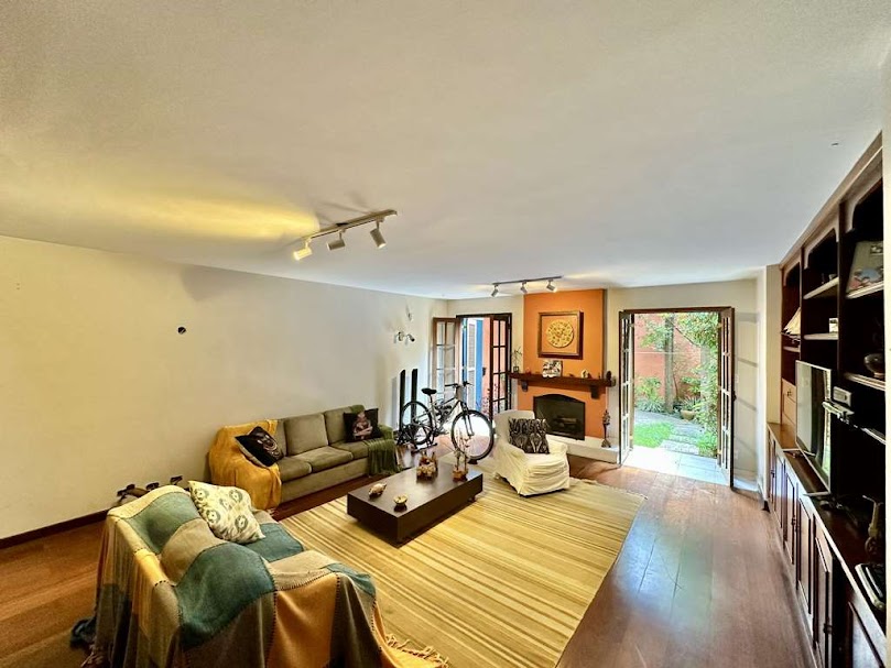Imagem Casa com 4 Quartos à Venda, 228 m² em Jardim Jussara - São Paulo