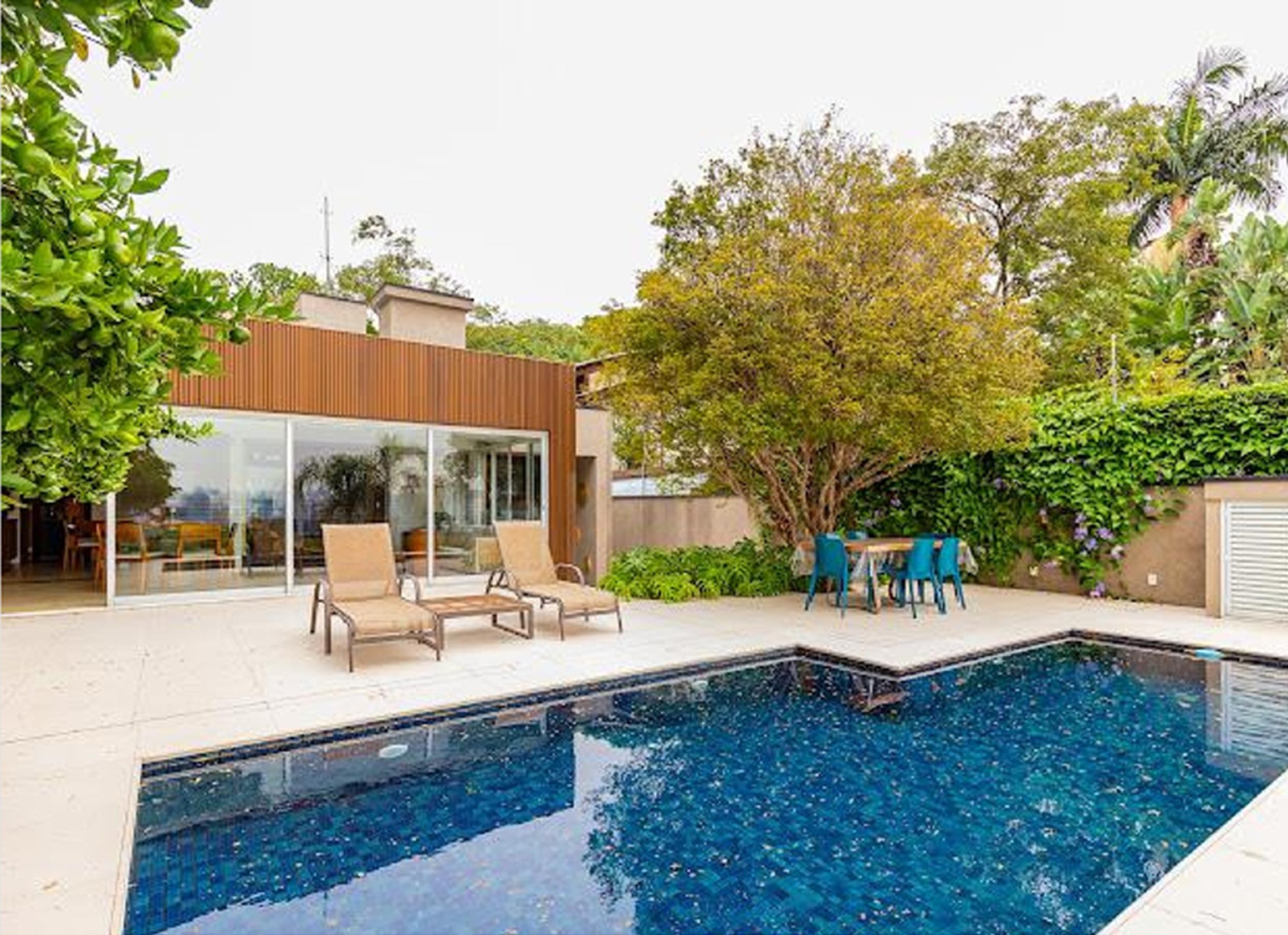 Imagem Casa de Vila com 3 Quartos à Venda, 608 m² em Jardim Guedala - São Paulo