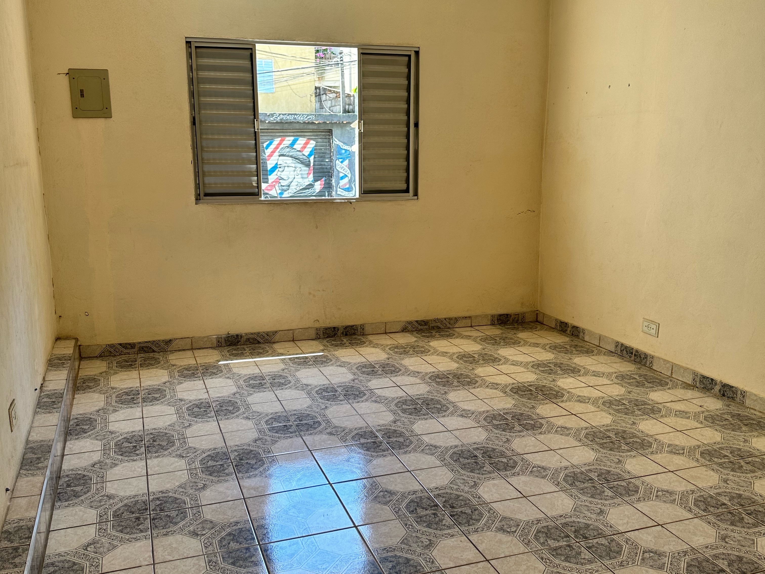 Imagem Casa com 1 Quarto para Alugar, 90 m²em Vila Paulistania - São Paulo