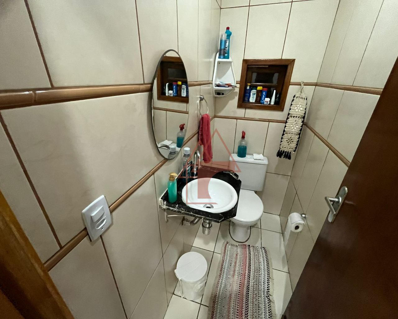 Imagem Sobrado com 2 Quartos à Venda, 256 m² em Vila São Benedito - Cubatão