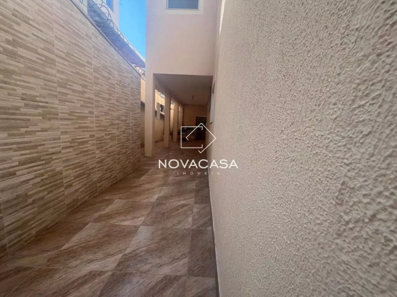Imagem Casa com 4 Quartos à Venda, 380 m² em Santa Mônica - Belo Horizonte