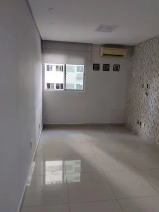 Imagem Apartamento com 3 Quartos à Venda, 70 m² em Torre - Recife