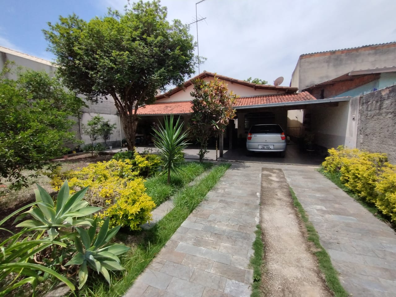 Casa com 3 Quartos à Venda, 486 m²em Sevilha (2ª Seção) - Ribeirão das Neves