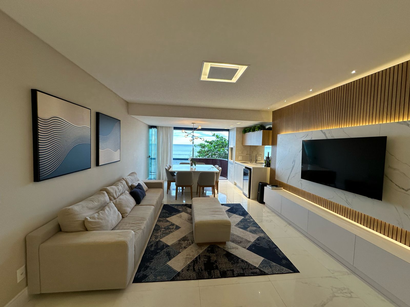 Imagem Apartamento com 3 Quartos à Venda, 200 m²em Meia Praia - Itapema