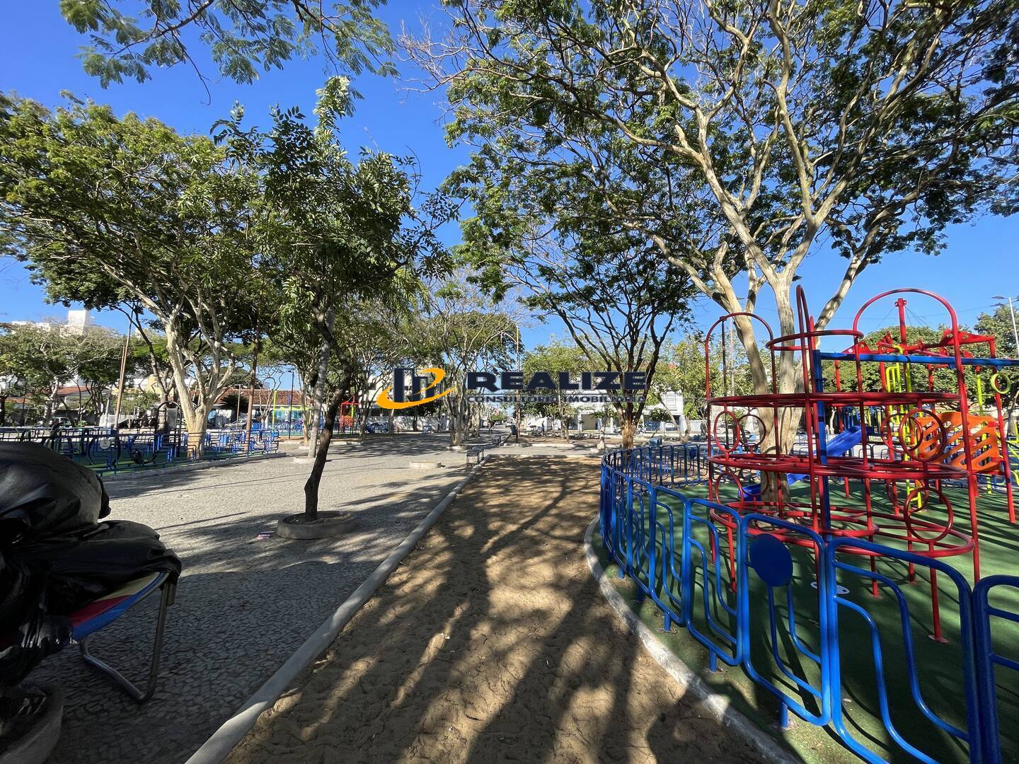 Imagem Casa com 4 Quartos à Venda, 360 m²em Parque Turf Club - Campos dos Goytacazes Imagem Casa com 4 Quartos à Venda, 360 m²em Parque Turf Club - Campos dos Goytacazes