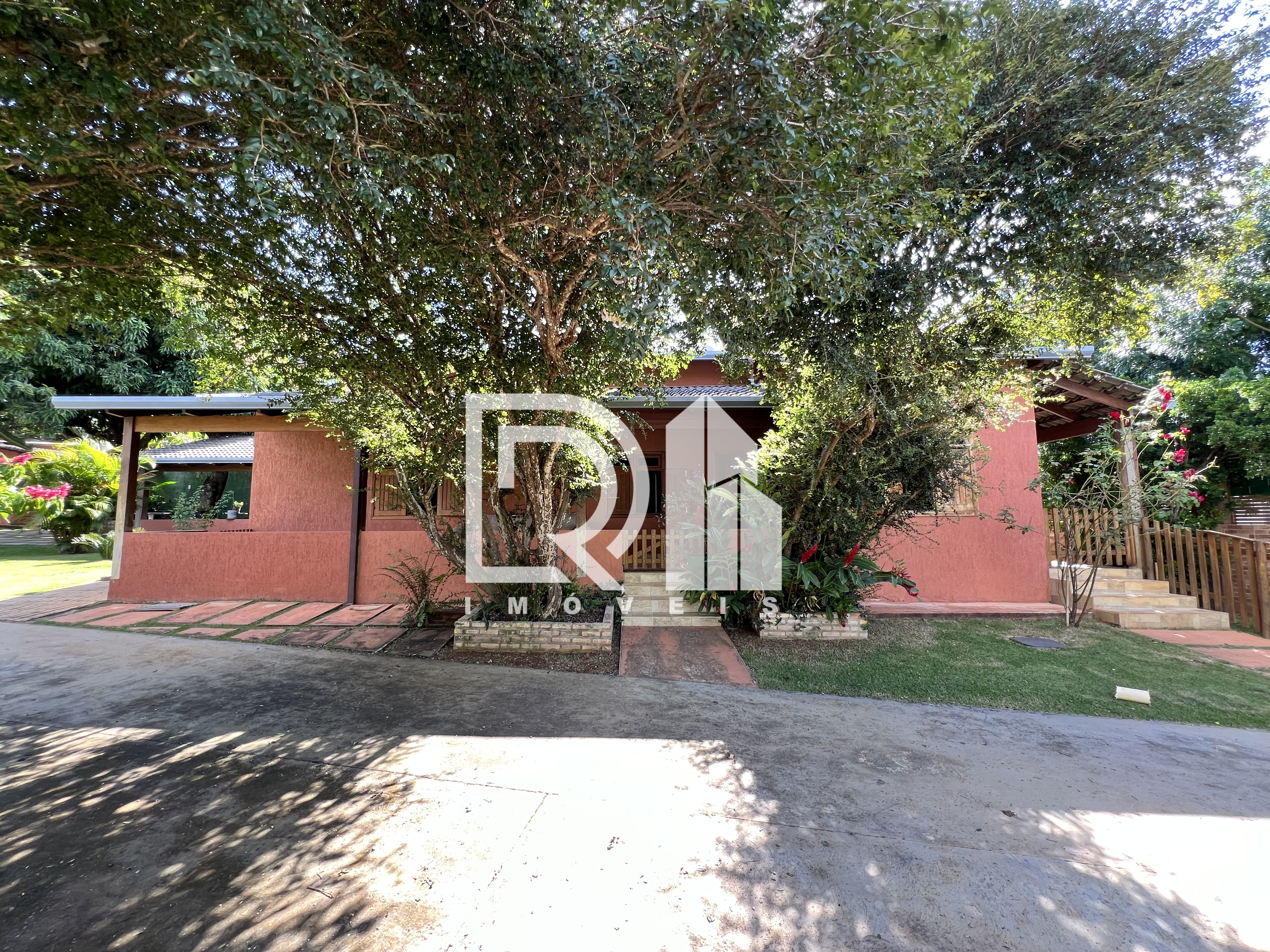 Imagem Casa com 3 Quartos à Venda, 400 m² em OLHOS D'ÁGUA - Alexânia Imagem Casa com 3 Quartos à Venda, 400 m² em OLHOS D'ÁGUA - Alexânia