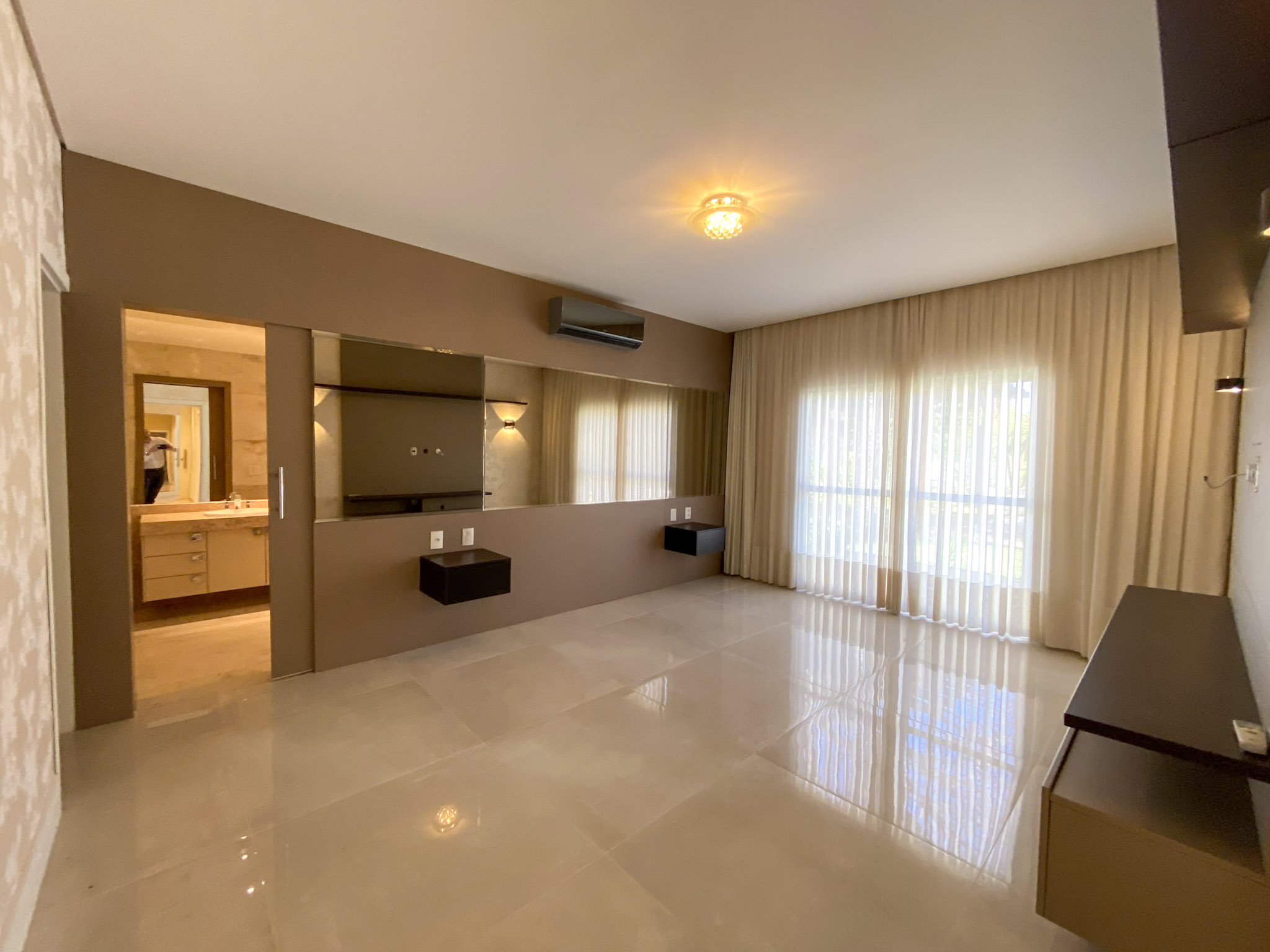Imagem Casa de Condomínio com 4 Quartos à Venda ou Locação, 510 m²em Park Way - Brasília Imagem Casa de Condomínio com 4 Quartos à Venda ou Locação, 510 m²em Park Way - Brasília