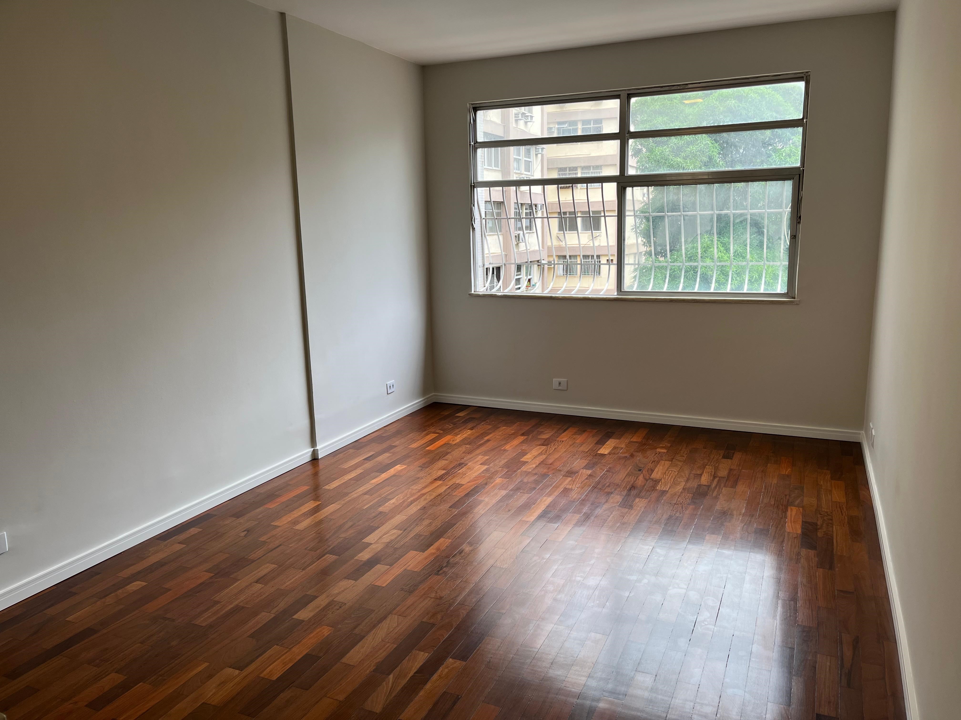Imagem Apartamento com 2 Quartos à Venda, 80 m² em Ingá - Niterói
