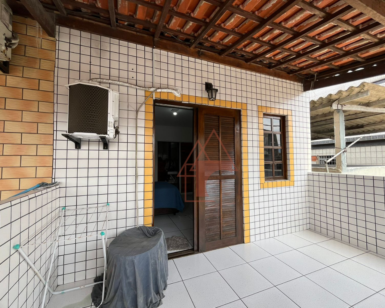 Imagem Sobrado com 2 Quartos à Venda, 256 m² em Vila São Benedito - Cubatão