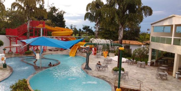 Imagem Casa de Condomínio com 1 Quarto à Venda ou Locação, 39 m² em Chácara Roma - Caldas Novas