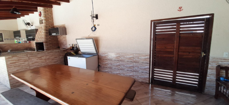 Imagem Sobrado com 3 Quartos à Venda, 300 m² em Parque Balneário Maria Helena - Caraguatatuba Imagem Sobrado com 3 Quartos à Venda, 300 m² em Parque Balneário Maria Helena - Caraguatatuba