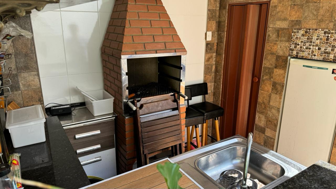 Imagem Casa de Condomínio com 5 Quartos à Venda, 240 m²em Jacarepaguá - Rio de Janeiro Imagem Casa de Condomínio com 5 Quartos à Venda, 240 m²em Jacarepaguá - Rio de Janeiro