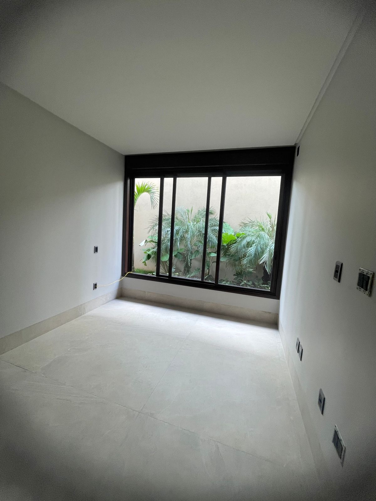 Imagem Sobrado com 5 Quartos à Venda, 660 m²em Residencial Alphaville Flamboyant - Goiânia
