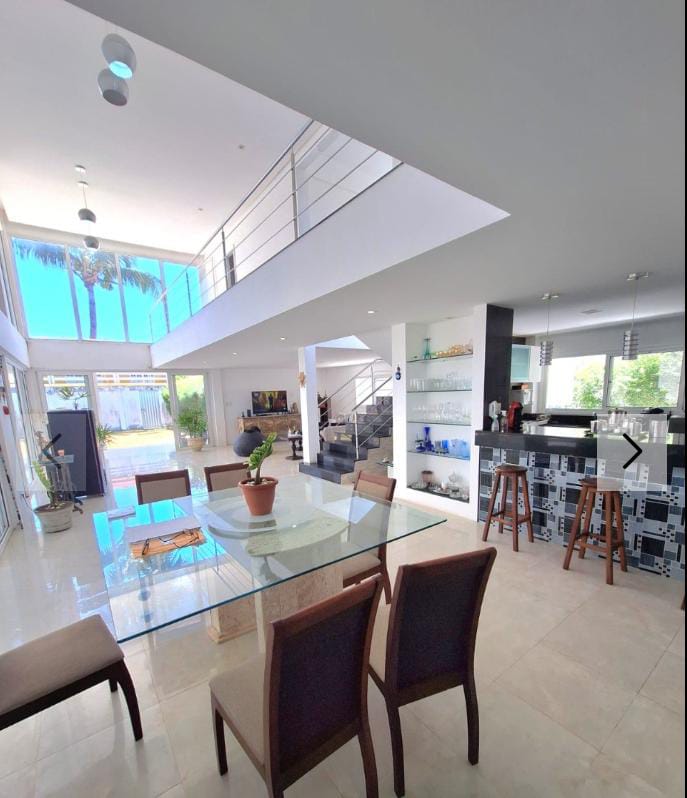 Imagem Casa com 5 Quartos à Venda, 400 m² em Vilas do Atlântico - Lauro de Freitas Imagem Casa com 5 Quartos à Venda, 400 m² em Vilas do Atlântico - Lauro de Freitas