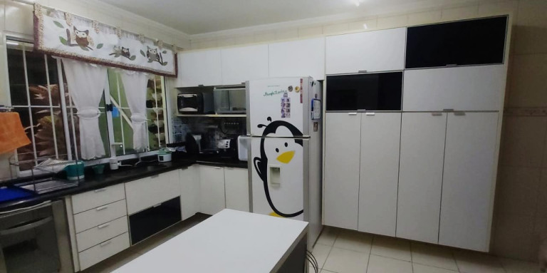 Imagem Sobrado com 3 Quartos à Venda ou Temporada, 204 m²em Centreville - Santo André