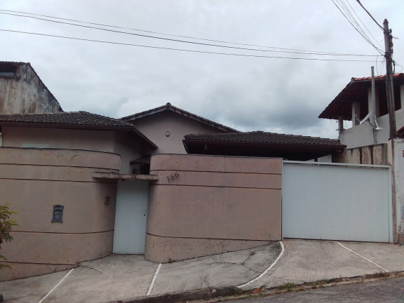 Casa com 4 Quartos à Venda, 260 m² em Badu - Niterói