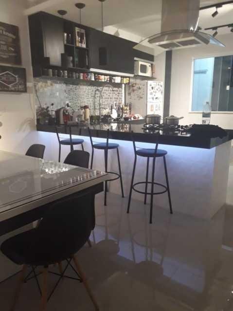 Imagem Casa de Condomínio com 2 Quartos à Venda, 130 m²em Três Pontes - Itaboraí
