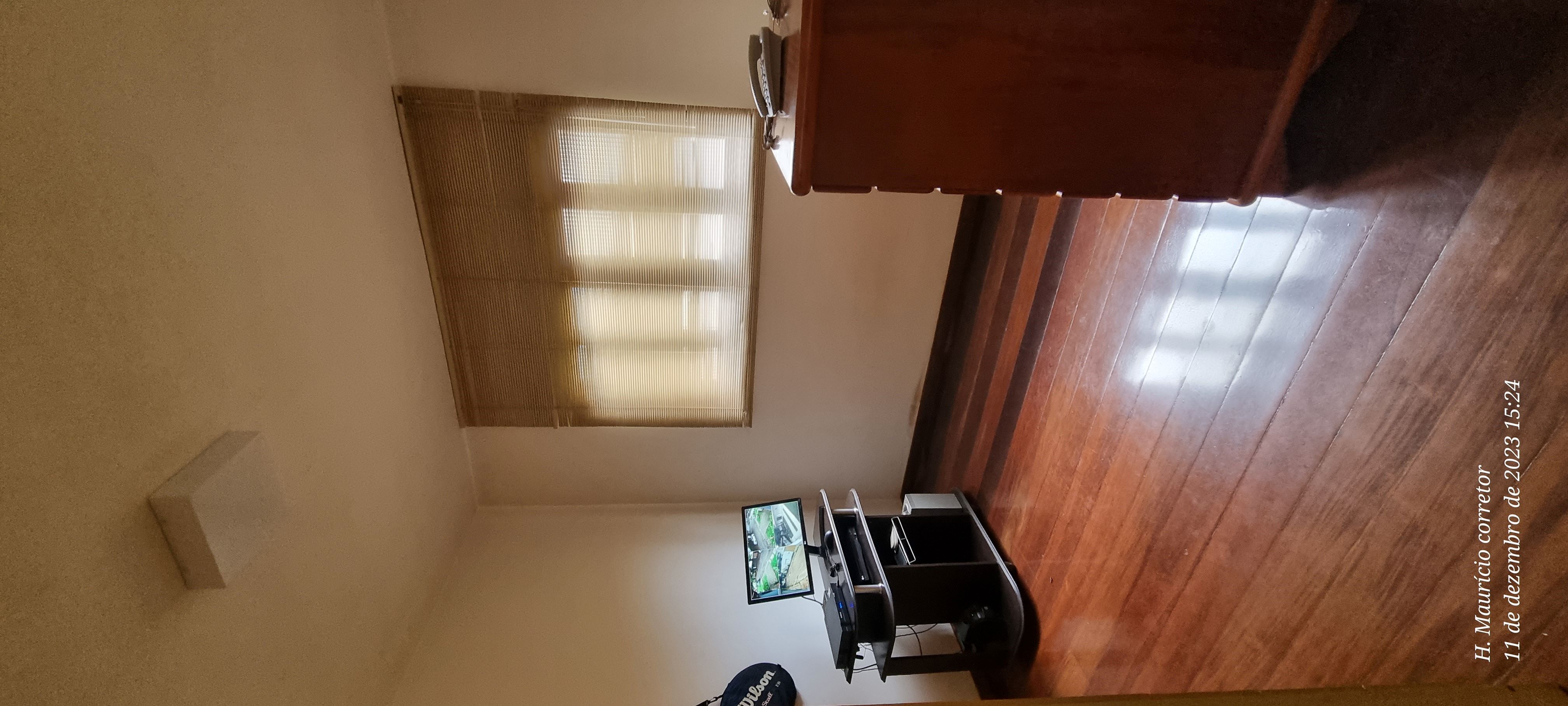 Imagem Casa com 4 Quartos à Venda, 240 m²em Setor Jaó - Goiânia