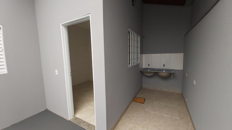 Imagem Casa com 2 Quartos à Venda,  em Jardim Aeroporto - Campo Grande