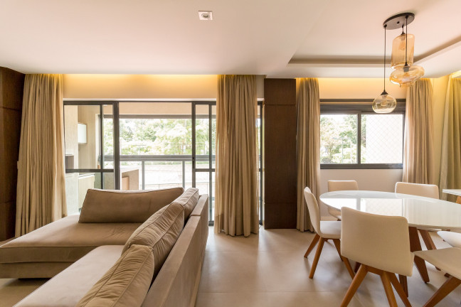 Imagem Apartamento com 3 Quartos à Venda, 125 m² em Hugo Lange - Curitiba