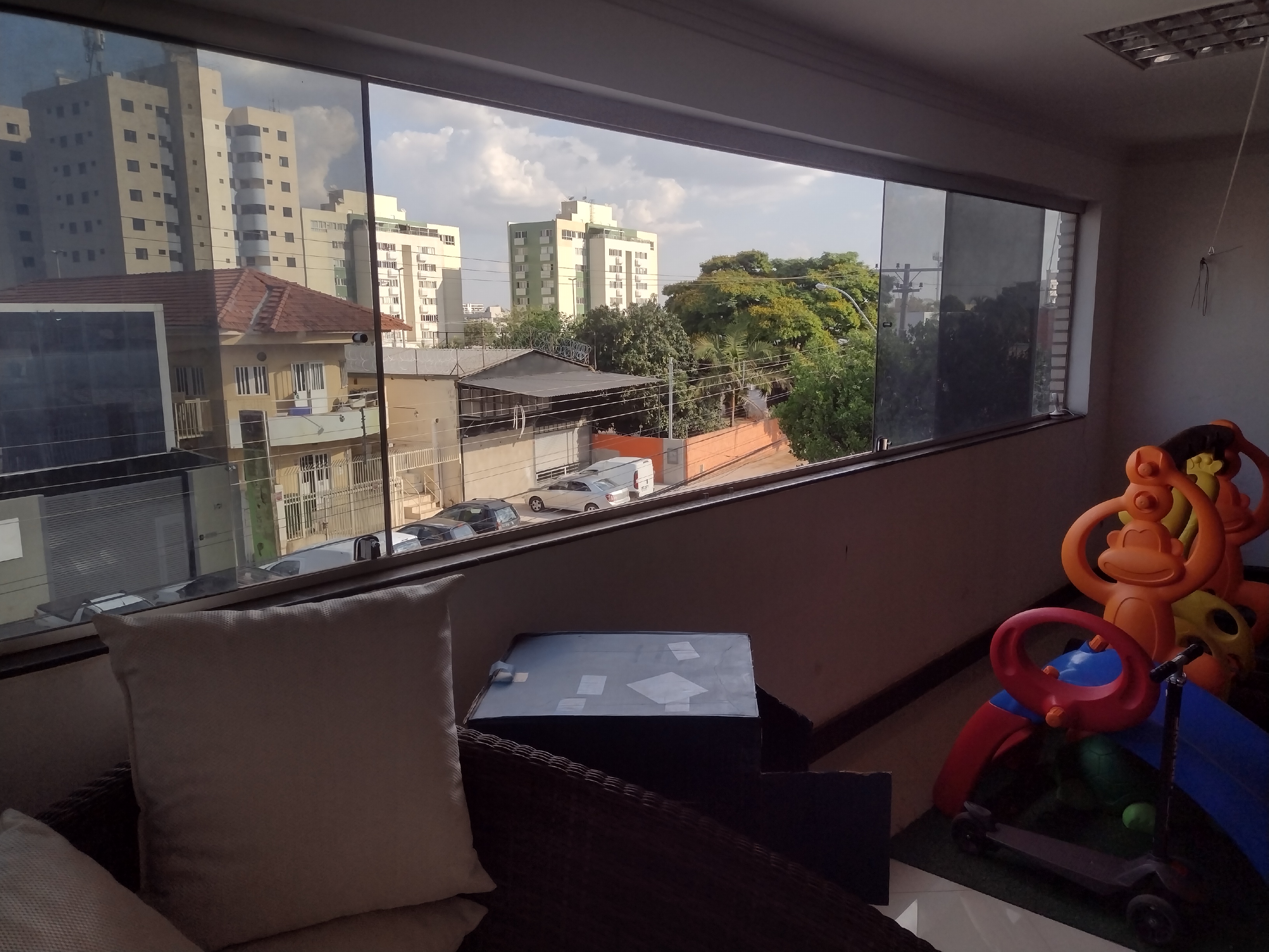 Imagem Casa com 4 Quartos à Venda, 300 m²em Areal (Águas Claras) - Brasília Imagem Casa com 4 Quartos à Venda, 300 m²em Areal (Águas Claras) - Brasília