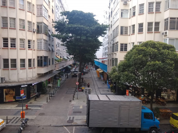 Imagem Apartamento com 2 Quartos à Venda, 65 m² em Copacabana - Rio de Janeiro
