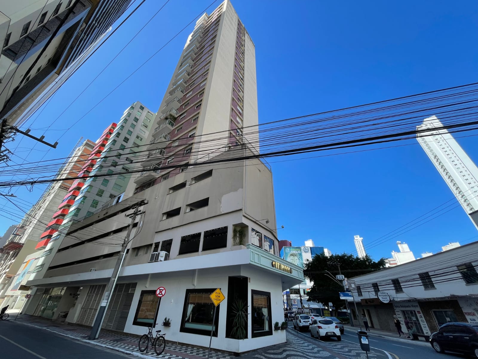 Imagem Apartamento com 2 Quartos à Venda, 99 m²em Centro - Balneário Camboriú