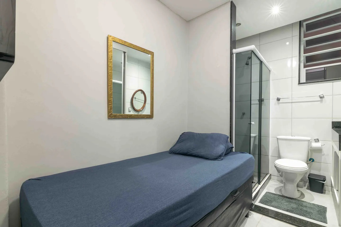 Imagem Apartamento com 2 Quartos à Venda ou Temporada, 85 m²em Leme - Rio de Janeiro