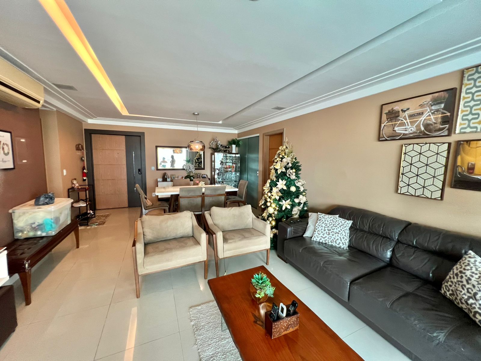 Imagem Apartamento com 3 Quartos à Venda, 174 m²em São Brás - Belém Imagem Apartamento com 3 Quartos à Venda, 174 m²em São Brás - Belém