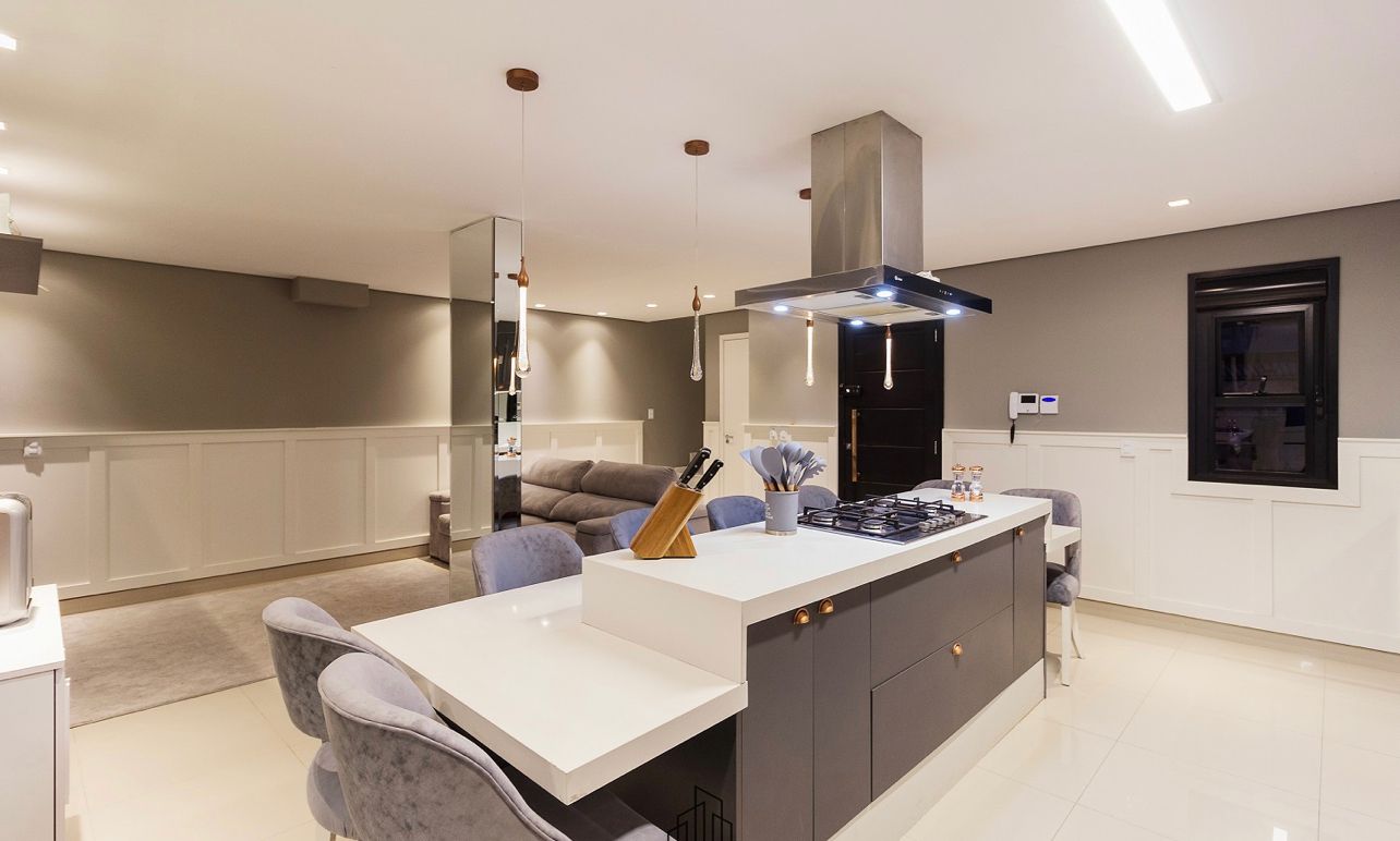 Imagem Casa com 2 Quartos à Venda, 172 m² em Portão - Curitiba