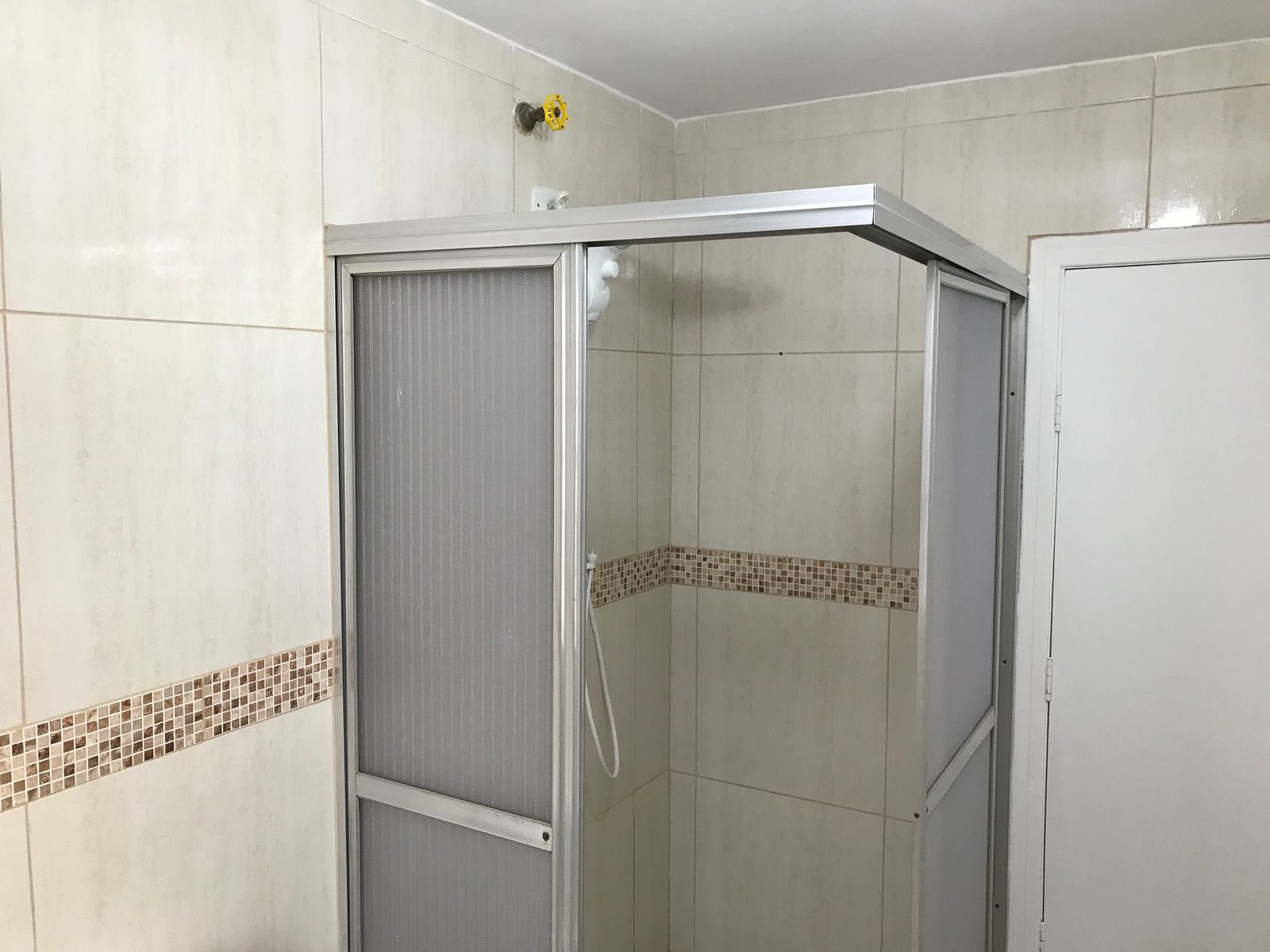 Imagem Casa com 1 Quarto para Alugar, 57 m²em Jardim Itália - São Paulo