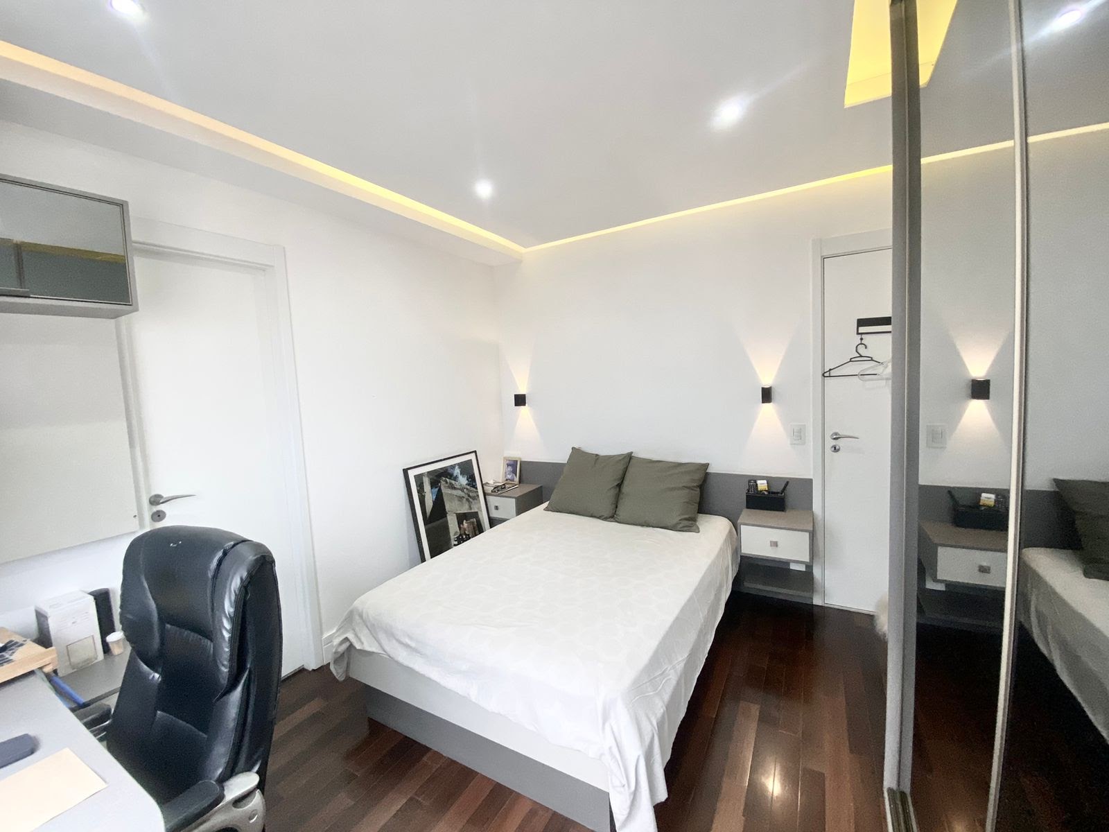 Imagem Apartamento com 4 Quartos à Venda, 214 m²em Vila Mariana - São Paulo Imagem Apartamento com 4 Quartos à Venda, 214 m²em Vila Mariana - São Paulo