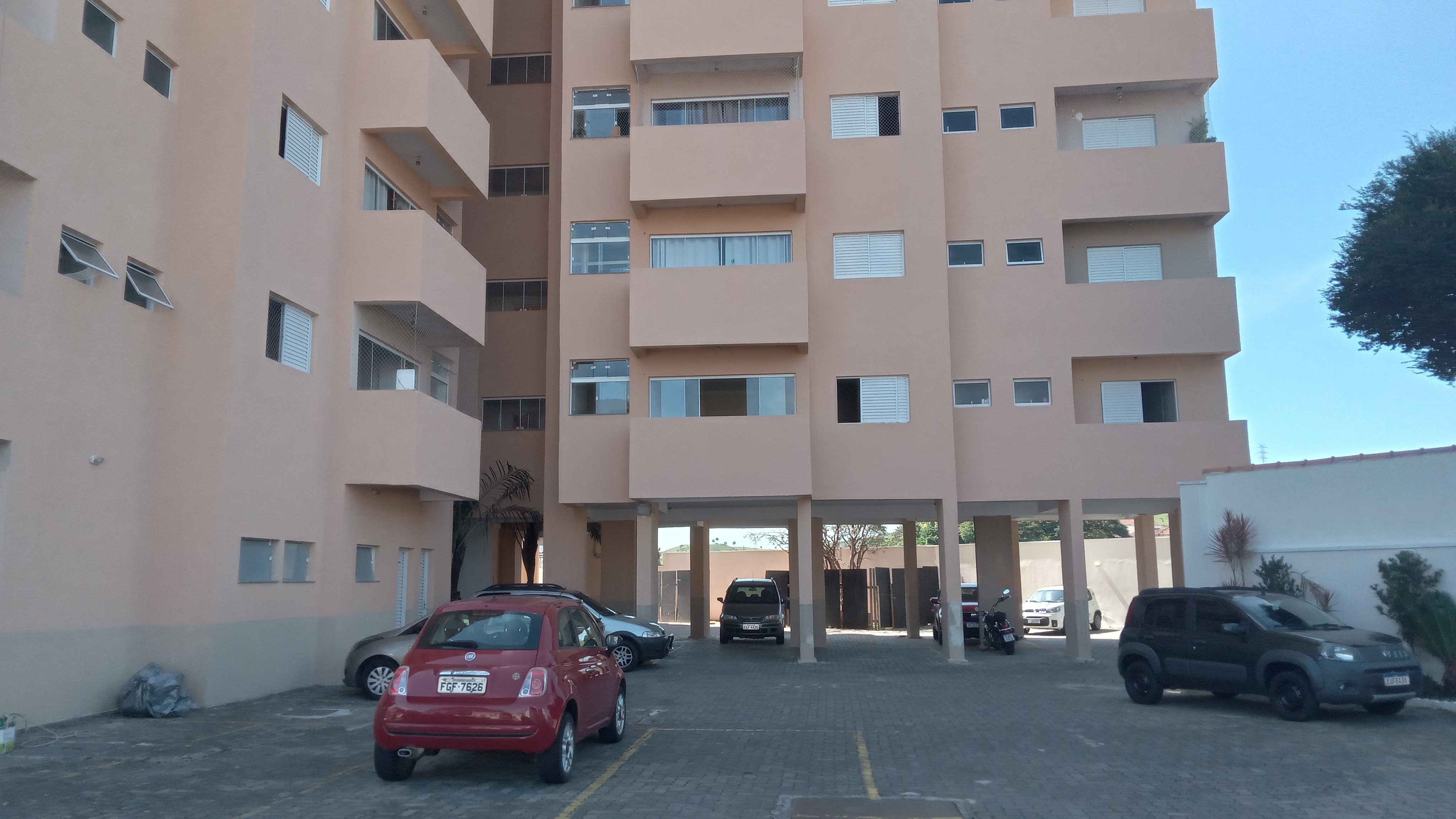 Imagem Apartamento com 2 Quartos à Venda, 70 m²em São Benedito - Guaratinguetá
