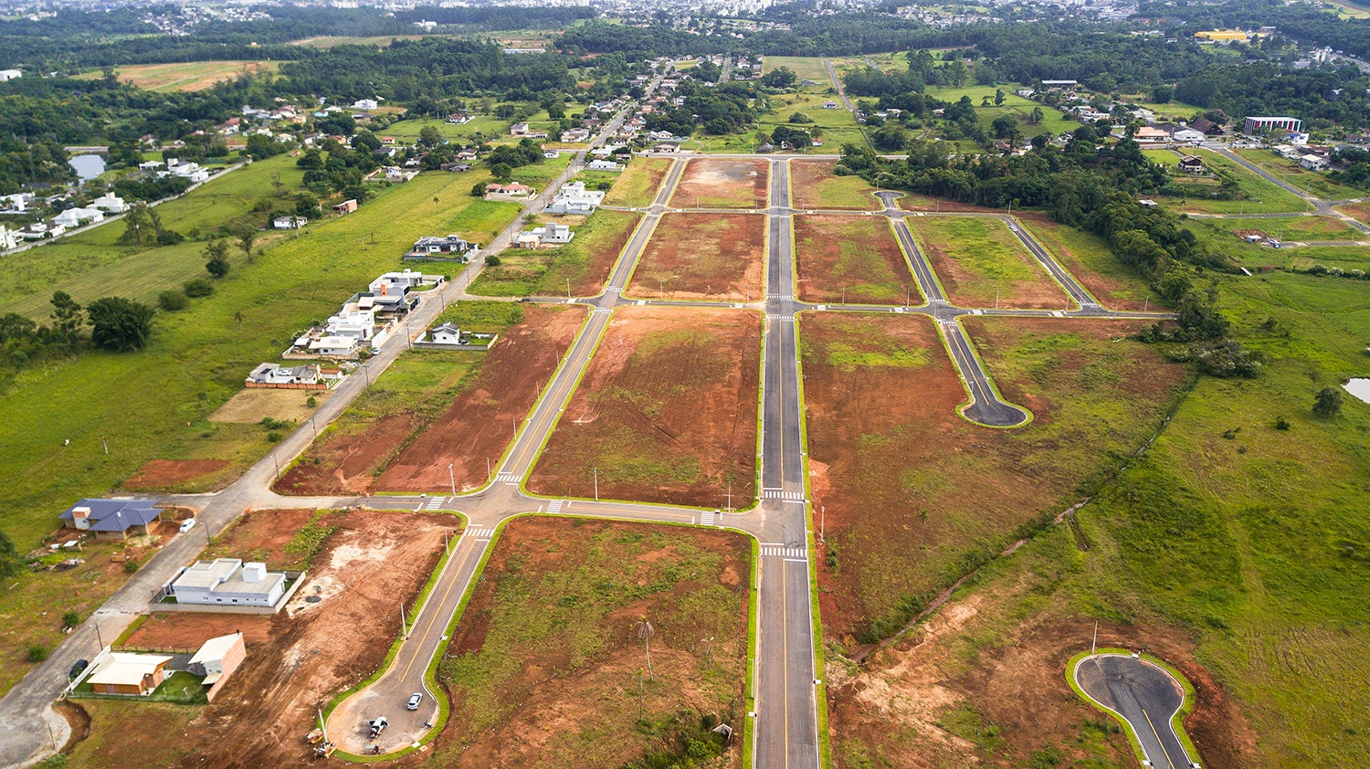 Imagem Terreno à Venda, 461 m²em Primeira Linha - Criciúma Imagem Terreno à Venda, 461 m²em Primeira Linha - Criciúma