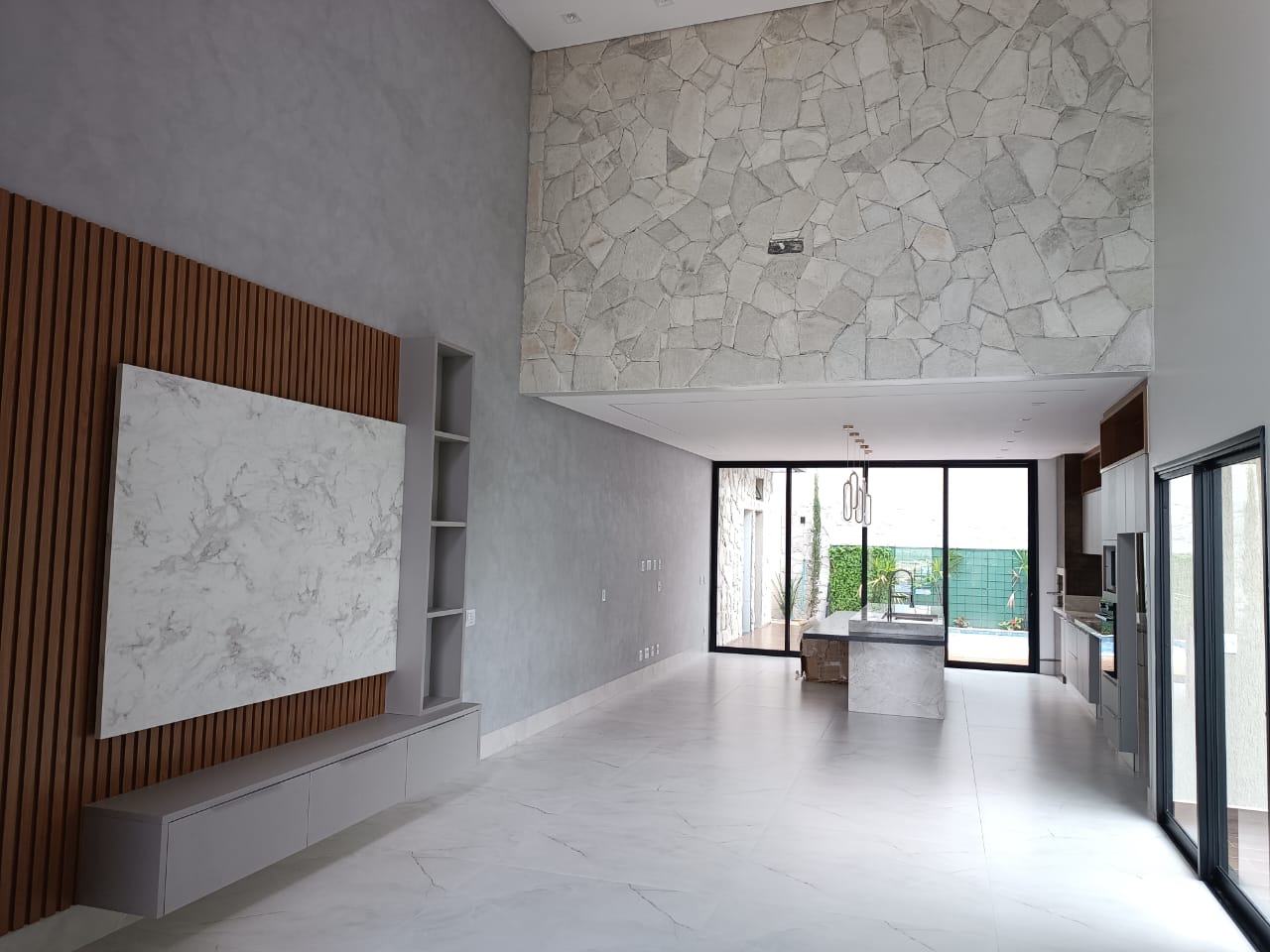 Imagem Sobrado com 4 Quartos à Venda, 263 m²em Jardins Nápoles - Senador Canedo