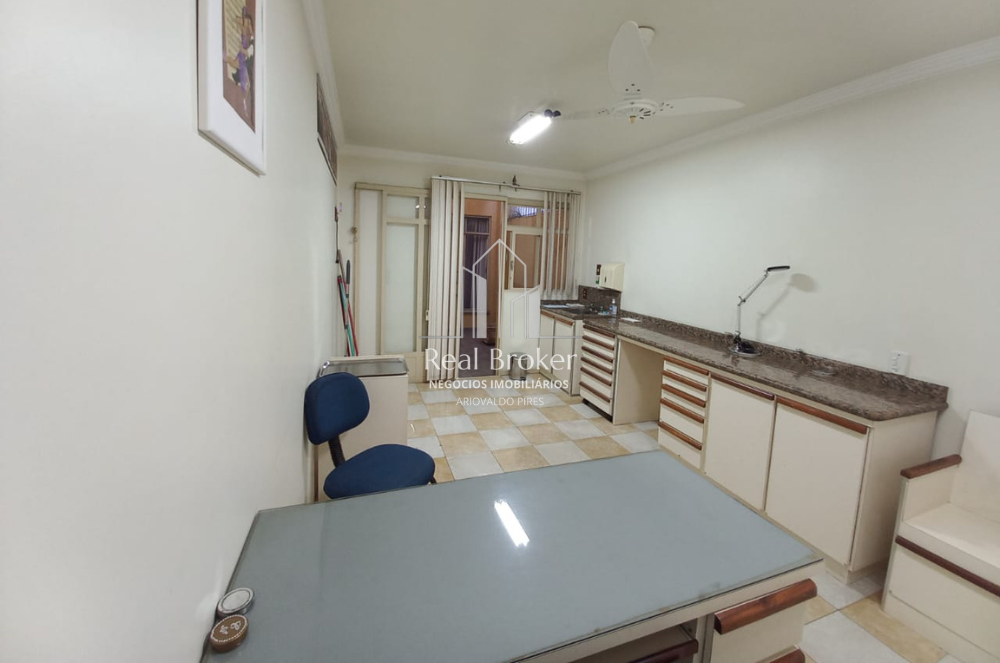 Imagem Casa com 3 Quartos à Venda, 280 m²em Orfãs - Ponta Grossa