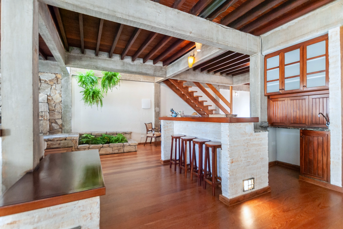 Imagem Casa com 3 Quartos à Venda, 230 m² em Jardim Paulistano - São Paulo Imagem Casa com 3 Quartos à Venda, 230 m² em Jardim Paulistano - São Paulo