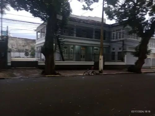 Imagem Casa com 5 Quartos para Alugar, 600 m²em Batista Campos - Belém
