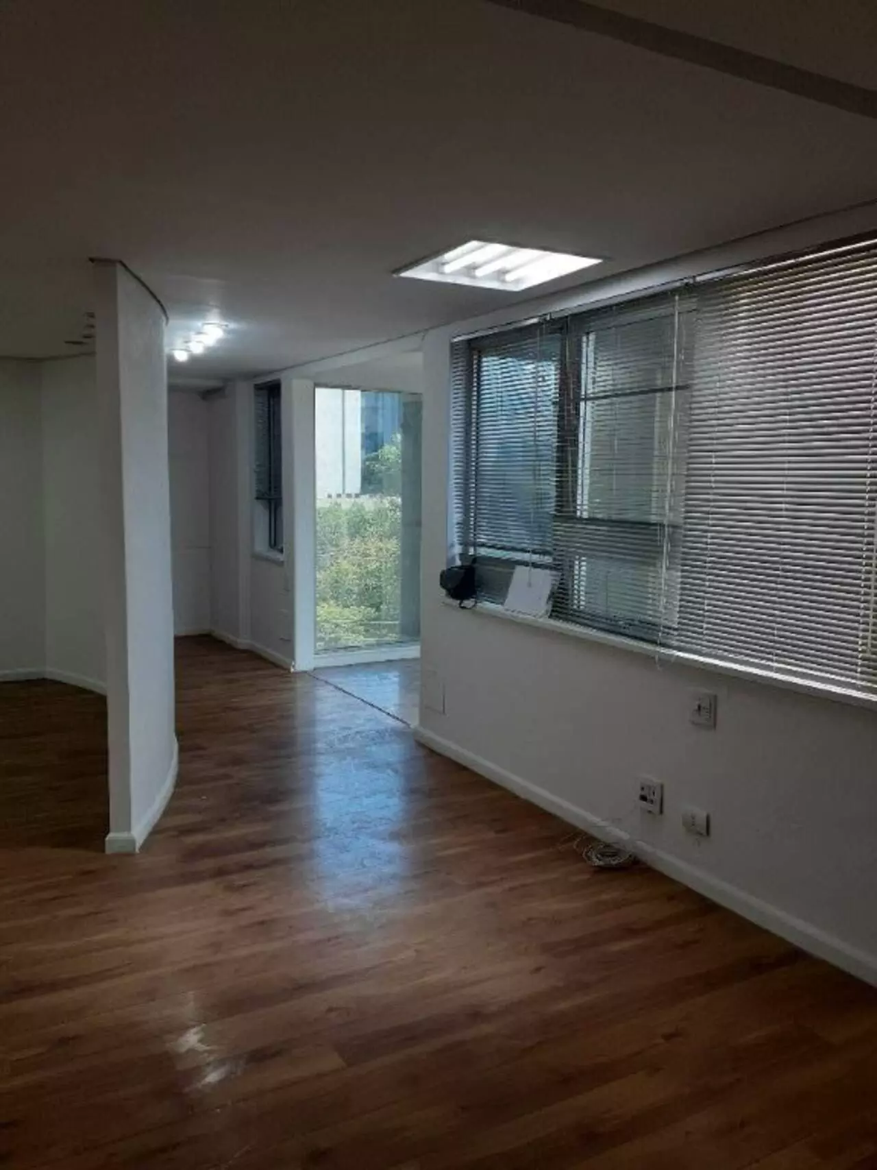 Imagem Sala Comercial à Venda ou Locação, 204 m²em Cidade Monções - São Paulo Imagem Sala Comercial à Venda ou Locação, 204 m²em Cidade Monções - São Paulo