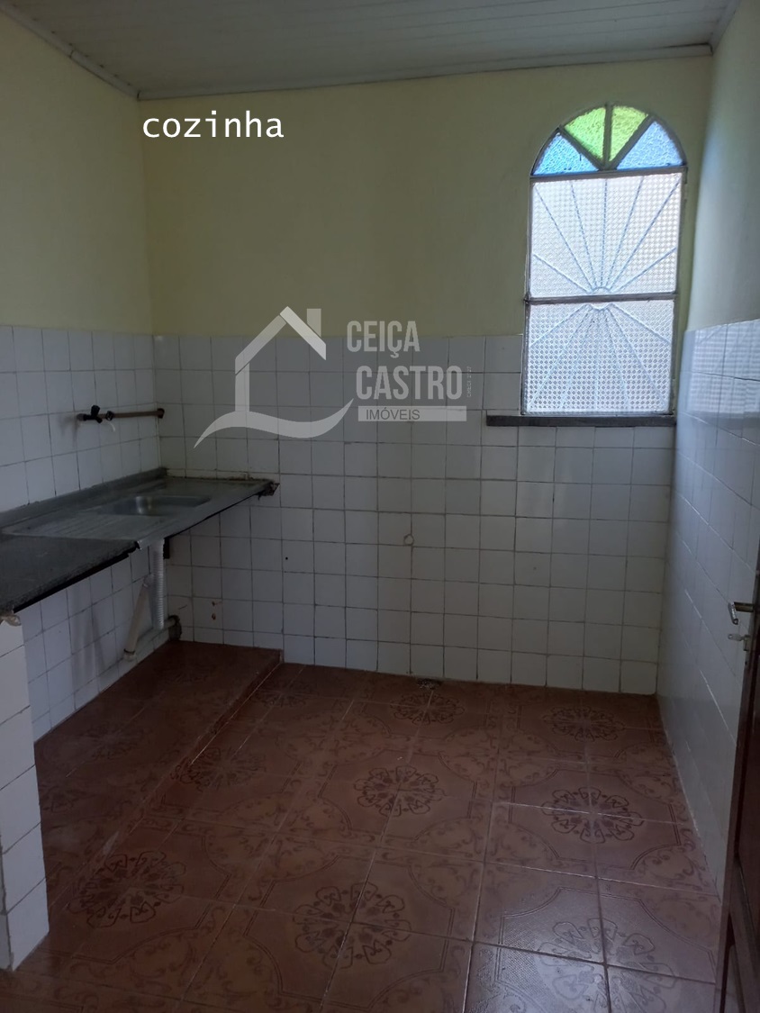 Imagem Casa com 4 Quartos para Alugar, 90 m²em São Jorge - Manaus