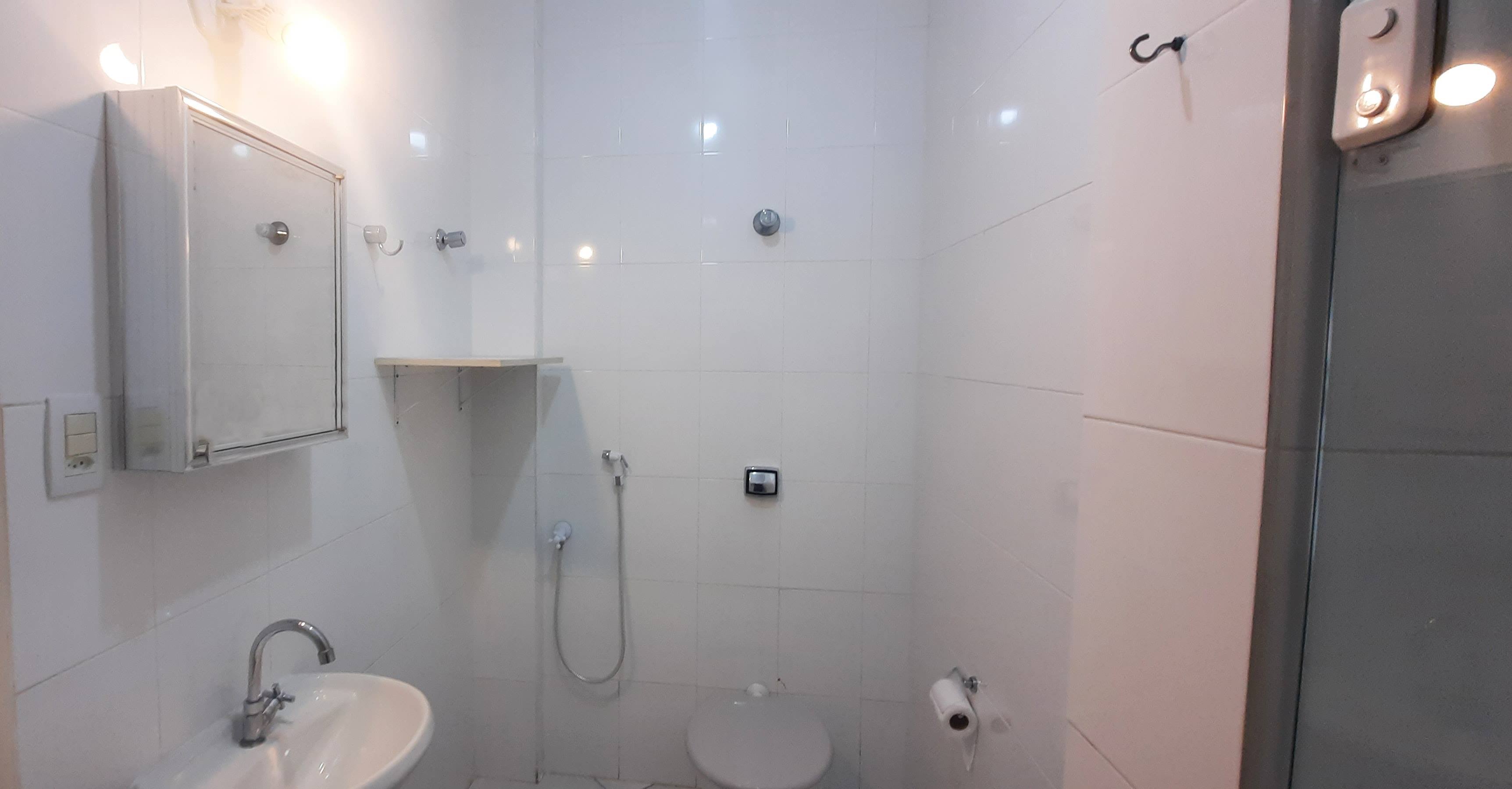 Imagem Apartamento com 1 Quarto para Alugar, 65 m²em Gonzaga - Santos