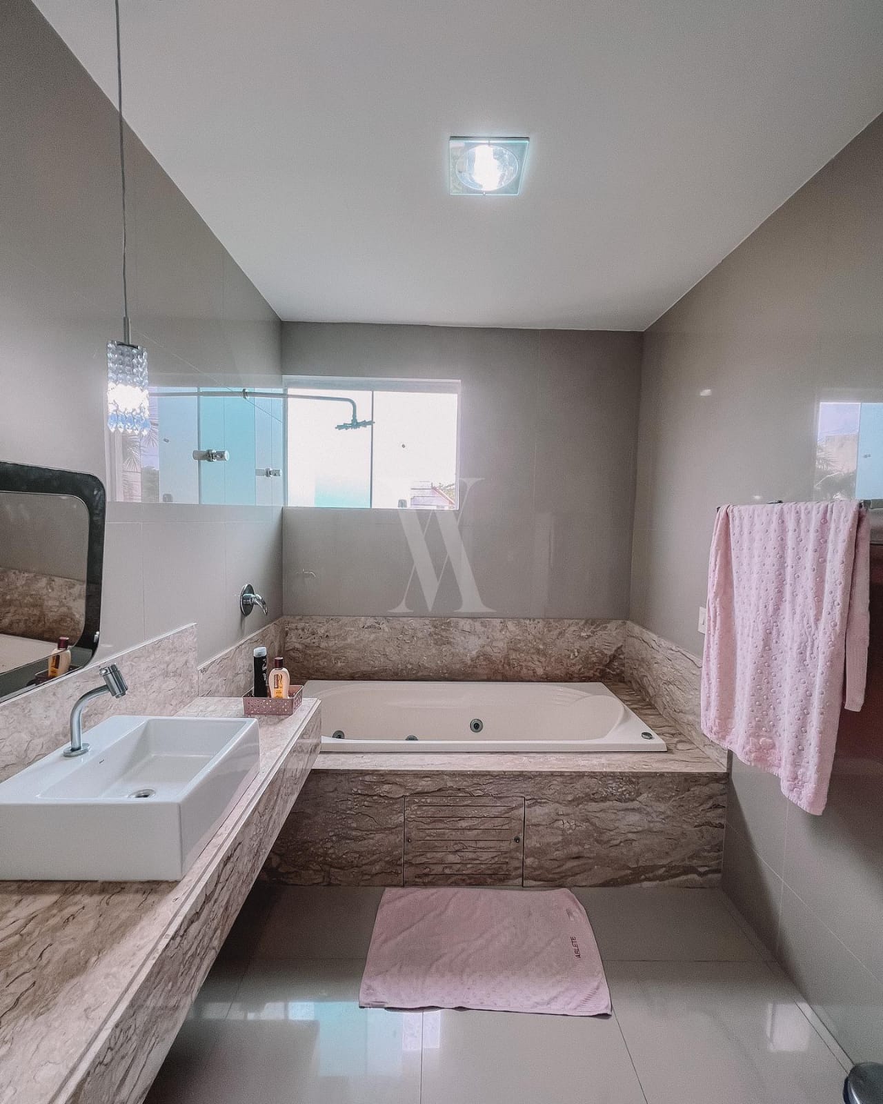 Imagem Casa de Condomínio com 5 Quartos à Venda, 245 m²em Parque do Jiqui - Parnamirim Imagem Casa de Condomínio com 5 Quartos à Venda, 245 m²em Parque do Jiqui - Parnamirim