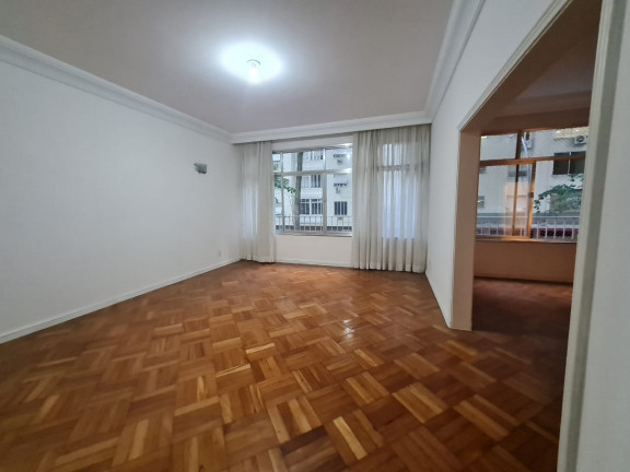 Imagem Apartamento com 3 Quartos à Venda, 220 m²em Copacabana - Rio de Janeiro Imagem Apartamento com 3 Quartos à Venda, 220 m²em Copacabana - Rio de Janeiro
