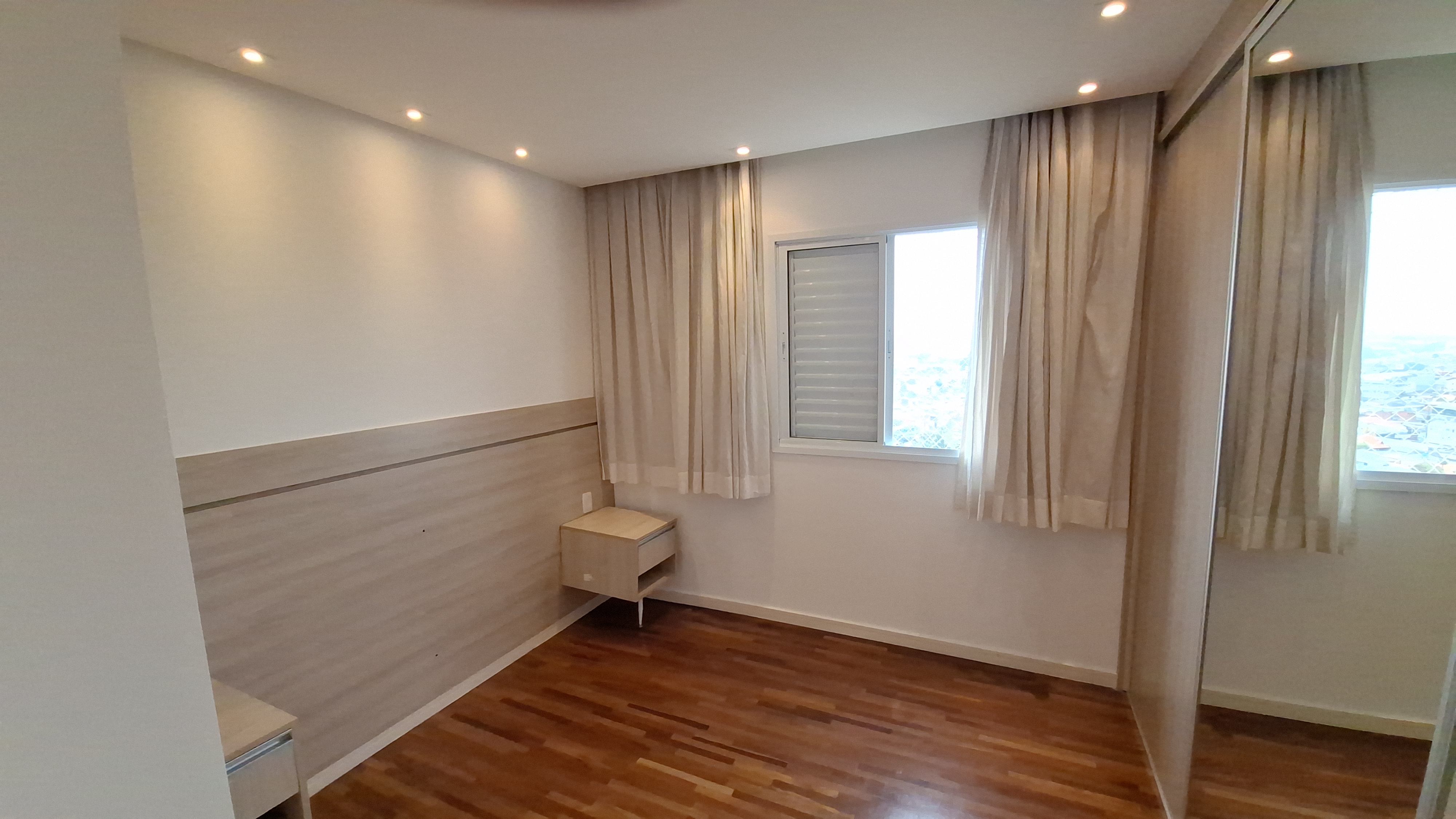 Imagem Apartamento com 3 Quartos à Venda, 85 m²em Jardim Tupanci - Barueri Imagem Apartamento com 3 Quartos à Venda, 85 m²em Jardim Tupanci - Barueri
