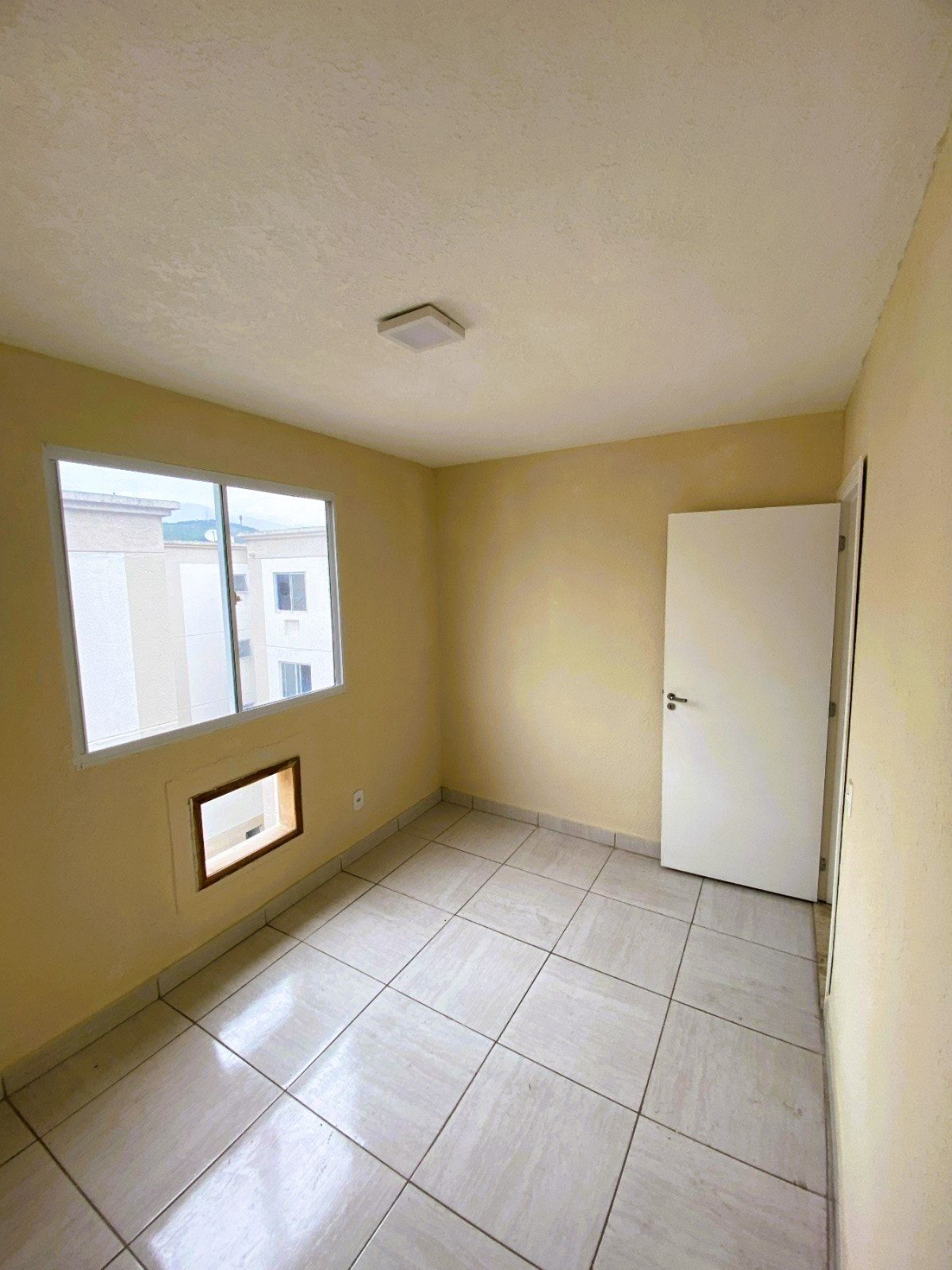 Imagem Apartamento com 2 Quartos à Venda, 45 m² em Bangu - Rio de Janeiro