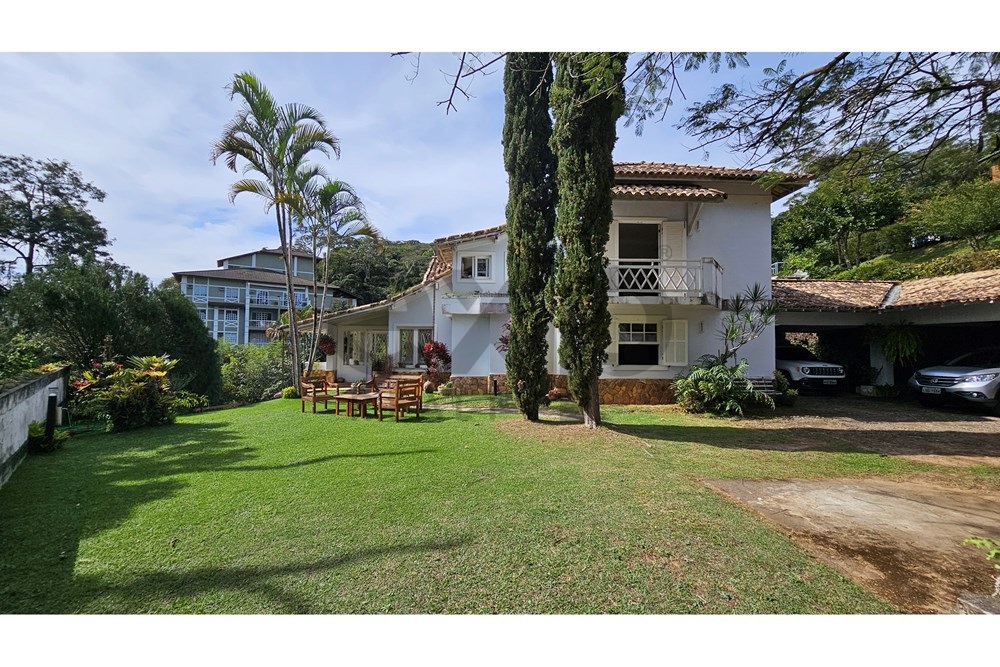 Imagem Casa de Condomínio com 4 Quartos à Venda, 285 m² em Itaipava - Petrópolis