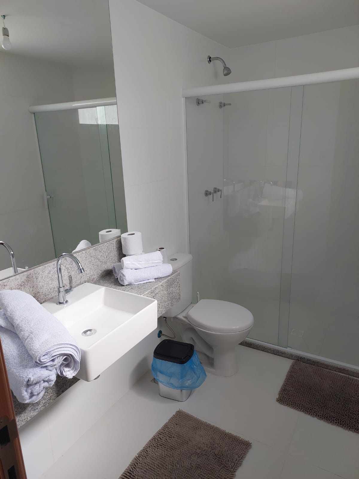 Imagem Casa de Condomínio com 2 Quartos à Venda, 158 m² em Imbassaí - Mata de São João